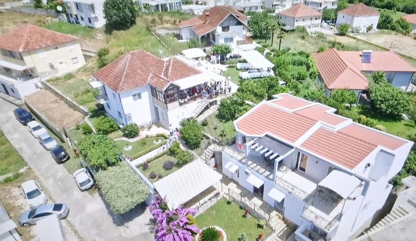 Rejhan Totti Ulcinj Esterno foto