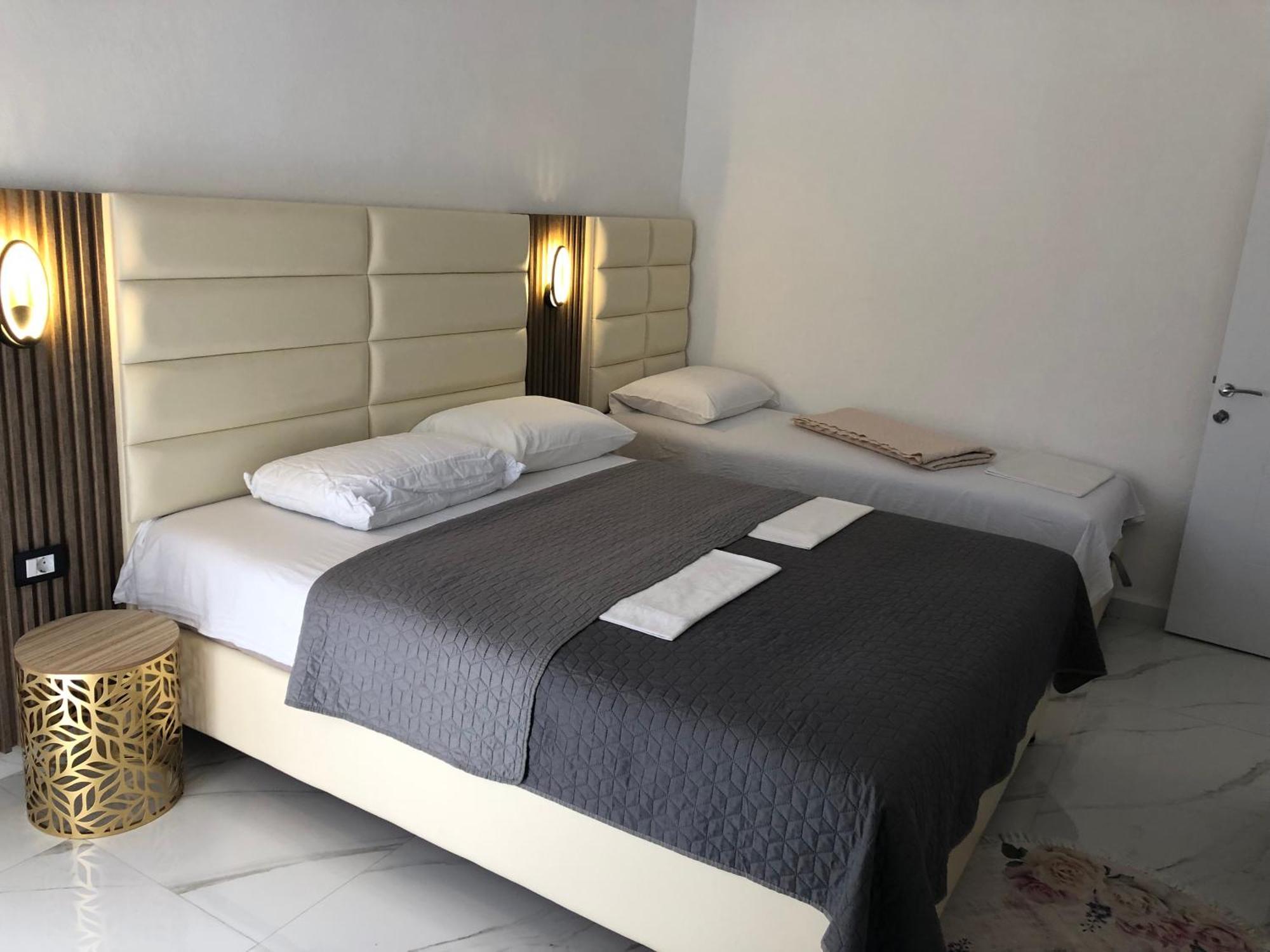 Rejhan Totti Ulcinj Esterno foto