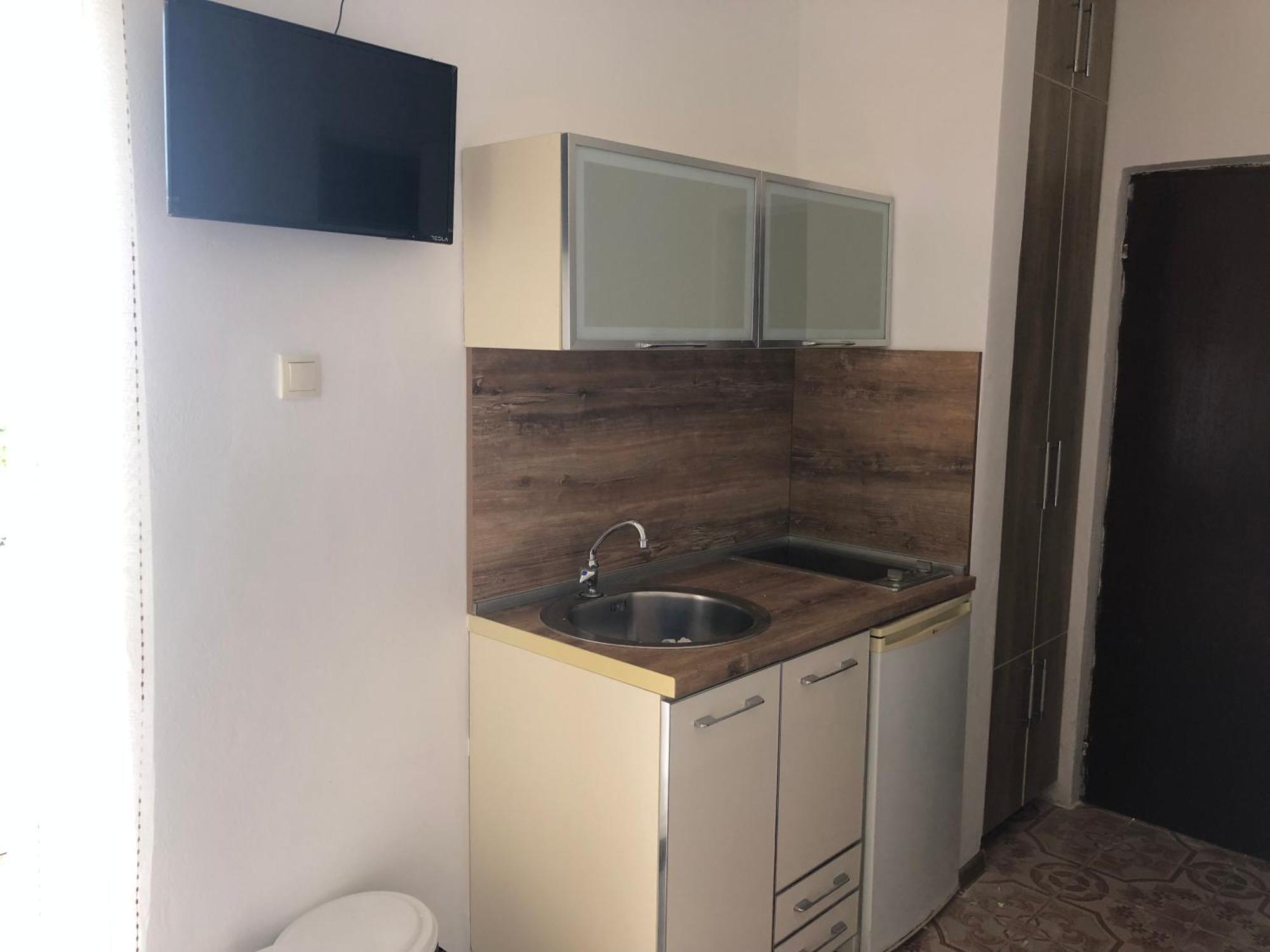 Rejhan Totti Ulcinj Esterno foto