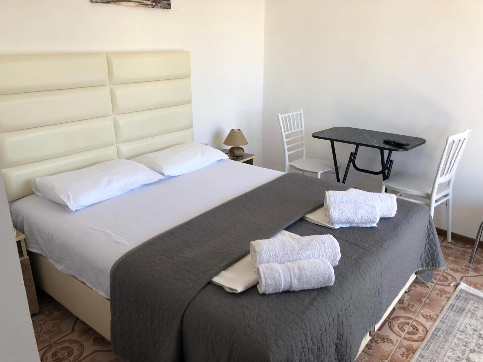 Rejhan Totti Ulcinj Esterno foto