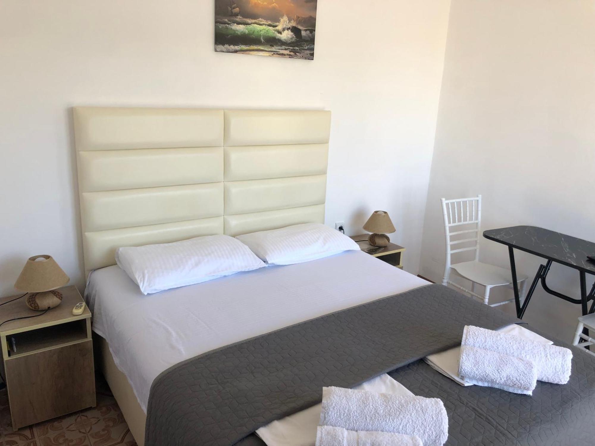 Rejhan Totti Ulcinj Esterno foto
