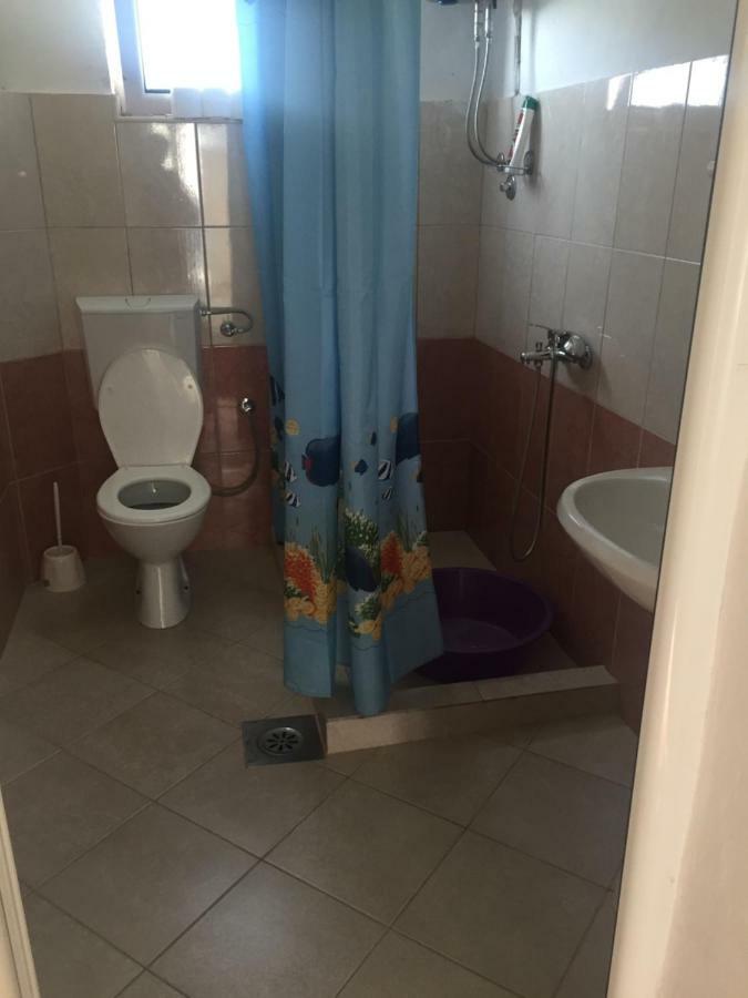 Rejhan Totti Ulcinj Esterno foto